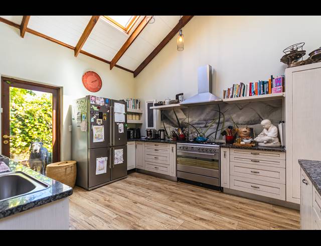 4 BEDROOM HOUSE FOR SALE IN PARKLANDS